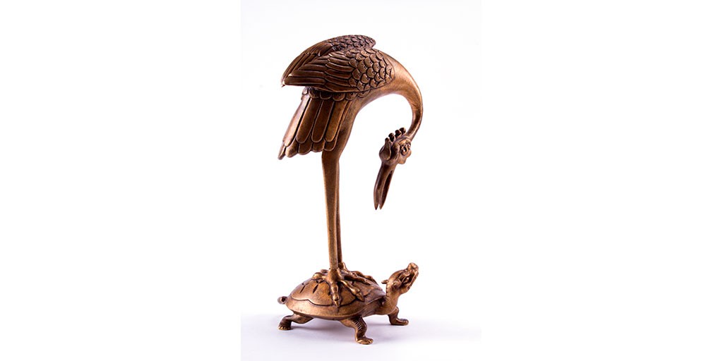 その他 Crane and Tortoise Carved Paperweight Crane on a Tortoise sculpture, Sculpture copy for interior with