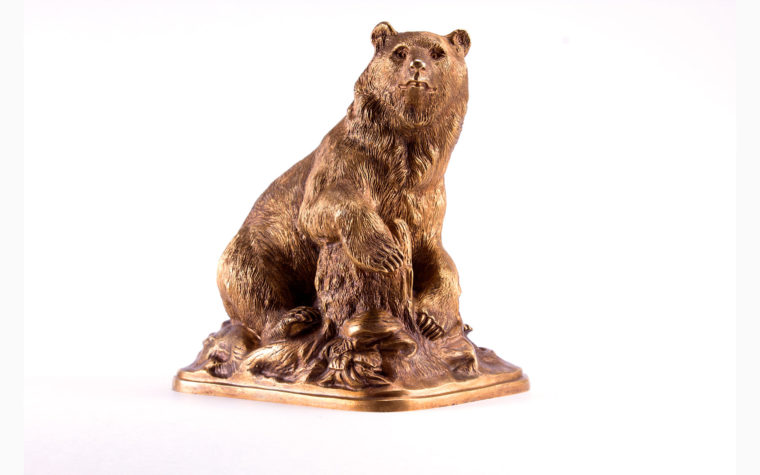 Bronze sculpture Bear on the stump